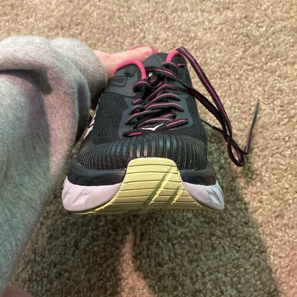 Hoka Women's Black and Pink Running Shoes W Bondi 7 - Picture 5 of 6